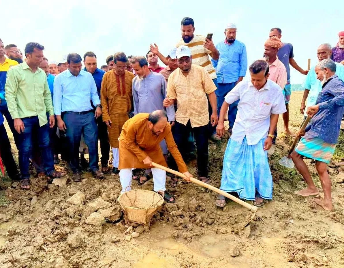 কমলগঞ্জে বাগজুর খাল খনন কর্মসূচির উদ্বোধন
