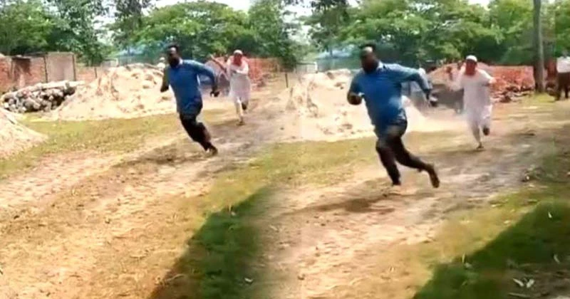 নবীনগরে প্রকৌশলীকে বাঁশ দিয়ে পিটালেন ঠিকাদার