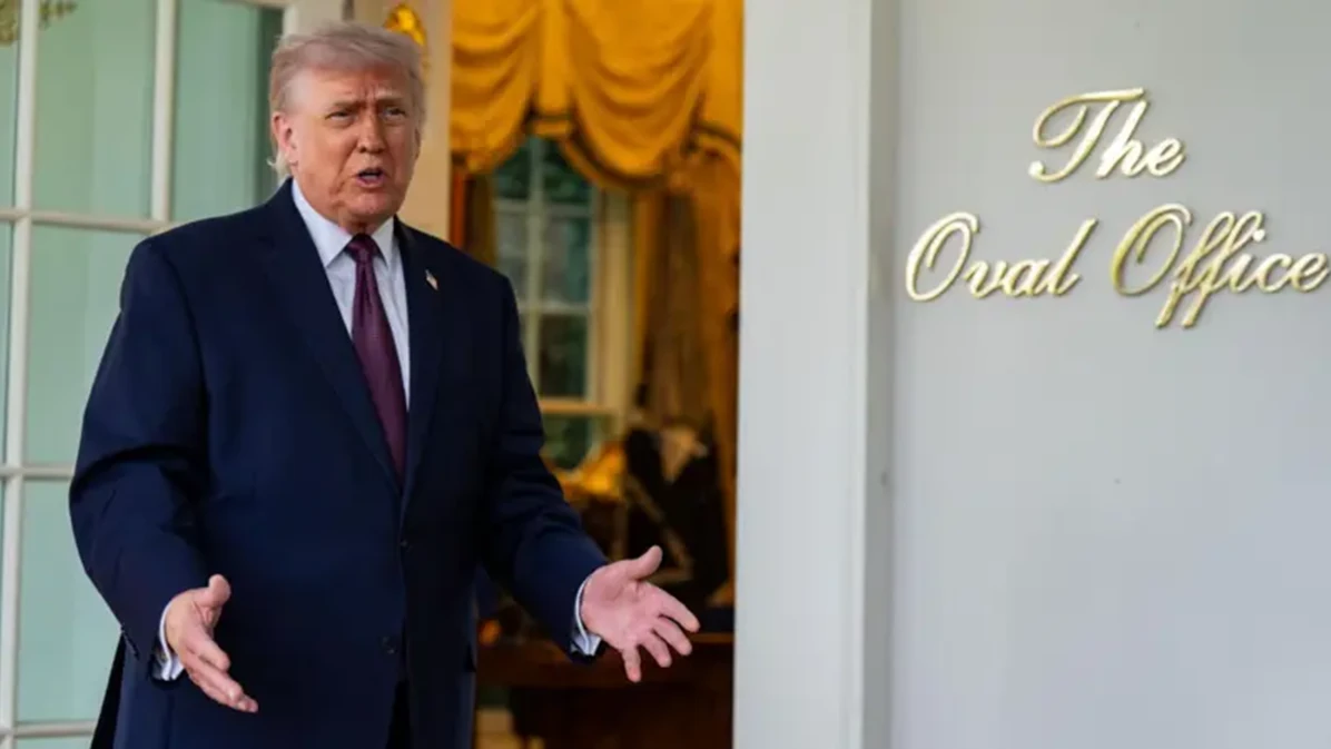 ইরানে অস্ত্র পাঠাবে না চীন, হরমুজ প্রণালি খুলে দিচ্ছি: ট্রাম্প