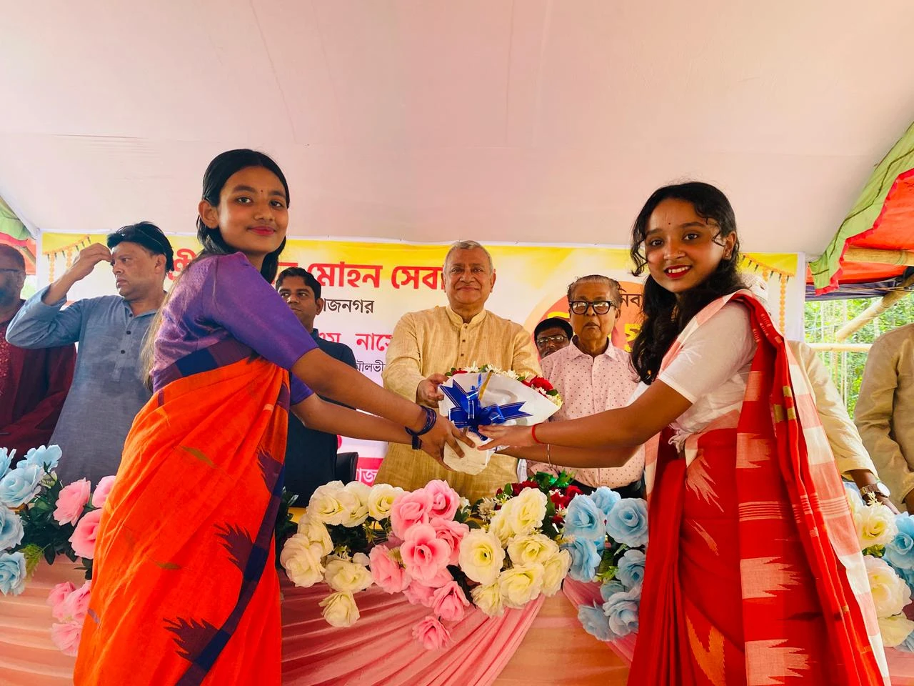 সব নাগরিককে সমৃদ্ধির পথে নিতে হবে: এমপি এম নাসের রহমান