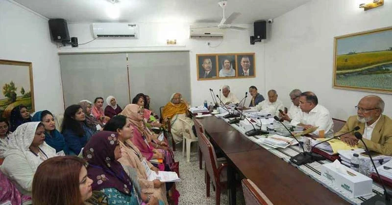 গুলশানে গভীর রাতে  দাপ্তরিক কাজে তারেক রহমান