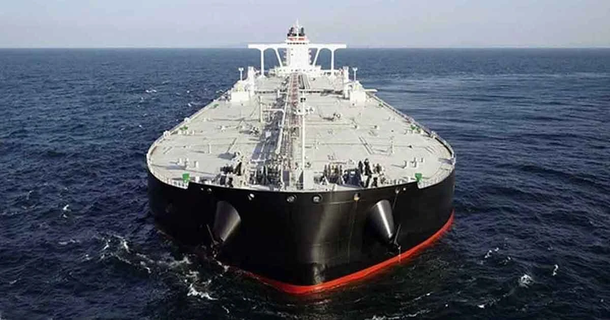 জ্বালানি নিয়ে চট্টগ্রাম বন্দরে ৫ জাহাজ, খালাস শুরু