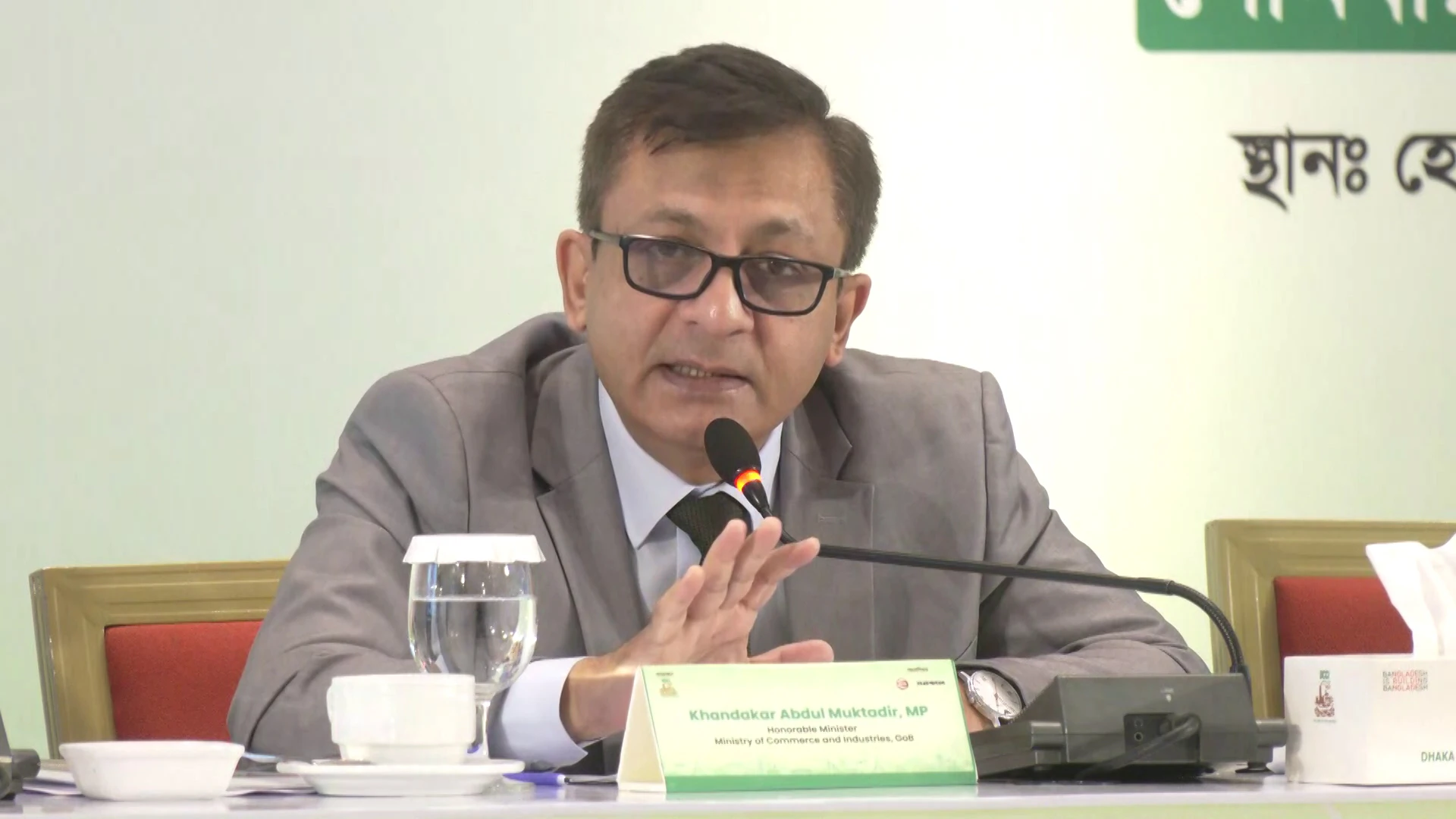 সিন্ডিকেটের হাতে মানুষকে জিম্মি হতে দেবে না সরকার: বাণিজ্যমন্ত্রী