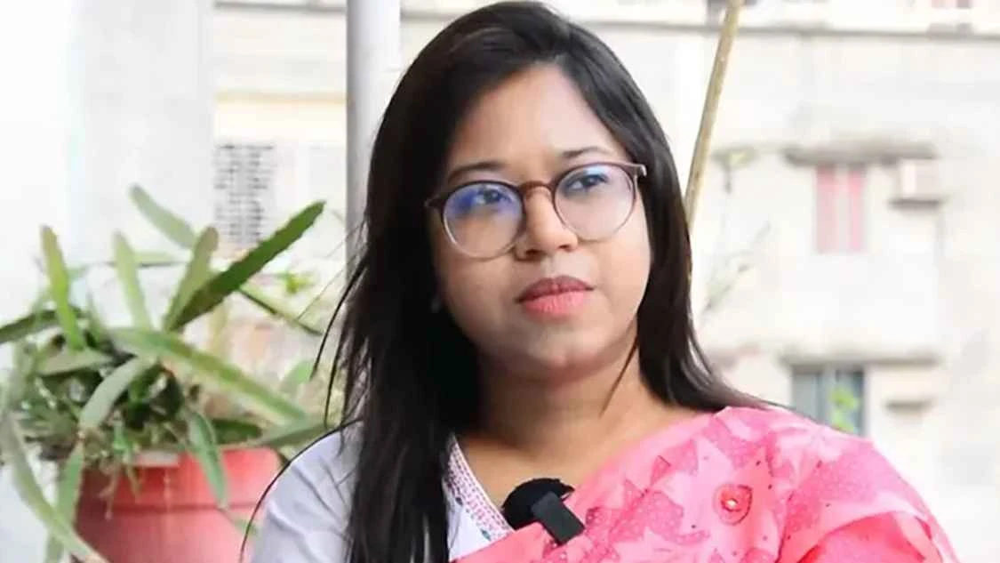 এনসিপি নেত্রী মনিরা শারমিনের মনোনয়নপত্র বাতিল