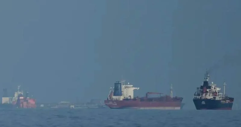 শান্তি আলোচনা থেমে যাওয়ার পর বিশ্ববাজারে বেড়েছে তেলের দাম