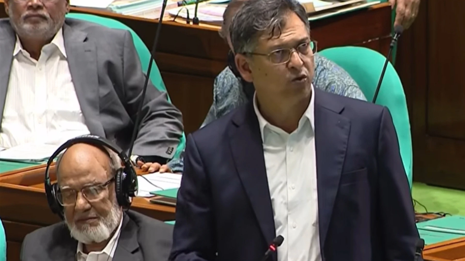 আন্তর্জাতিক বিমানবন্দরের নিরাপত্তা নিশ্চিত করা হয়েছে: স্বরাষ্ট্রমন্ত্রী