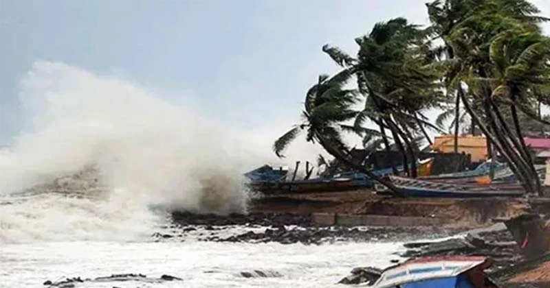 দেশজুড়ে ঝোড়ো হাওয়াসহ বৃষ্টি, সমুদ্রবন্দরগুলোতে ৩ নম্বর সতর্ক সংকেত