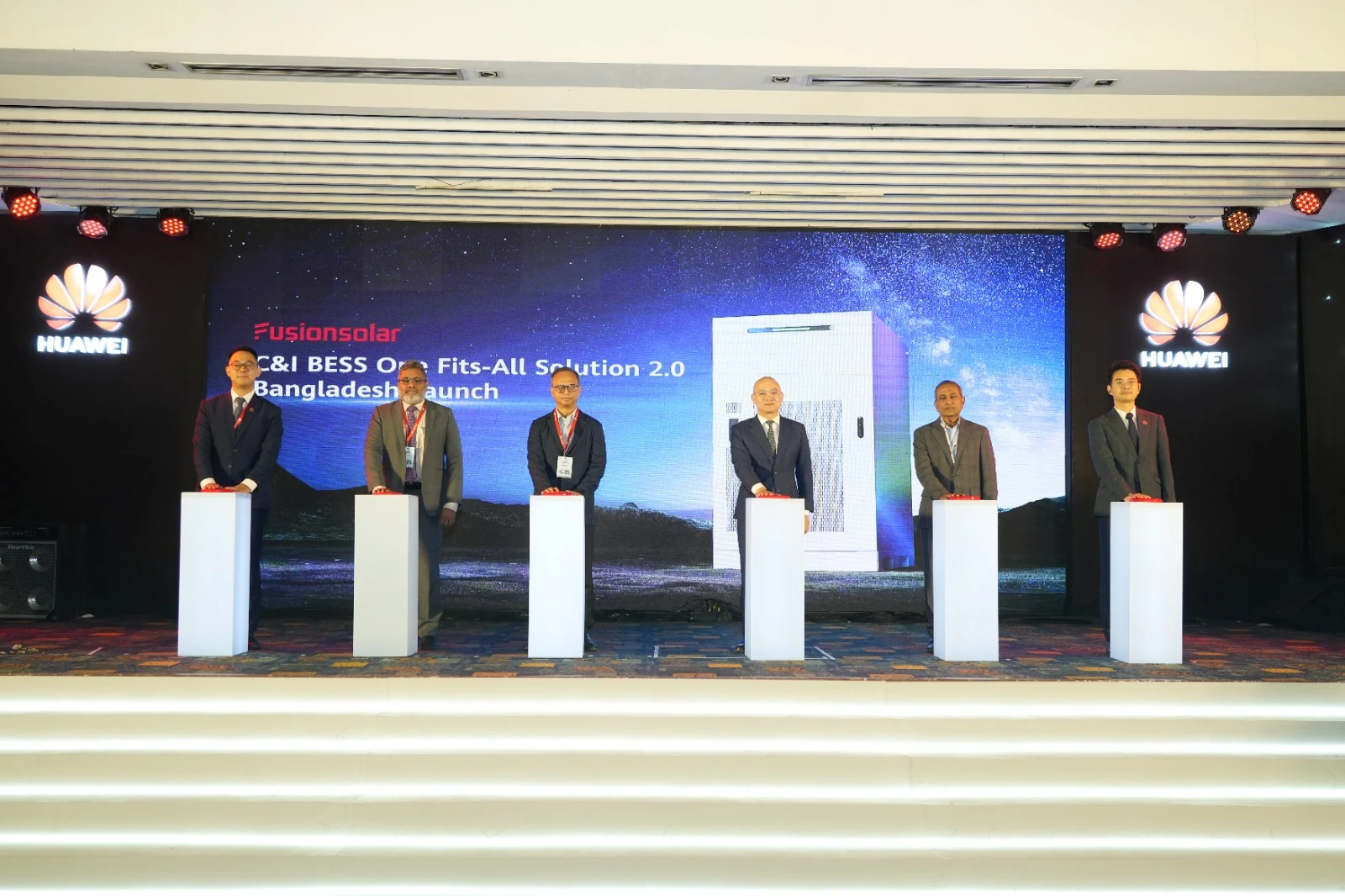 বাংলাদেশে উন্নত সোলার এনার্জি স্টোরেজ নিয়ে এলো হুয়াওয়ে