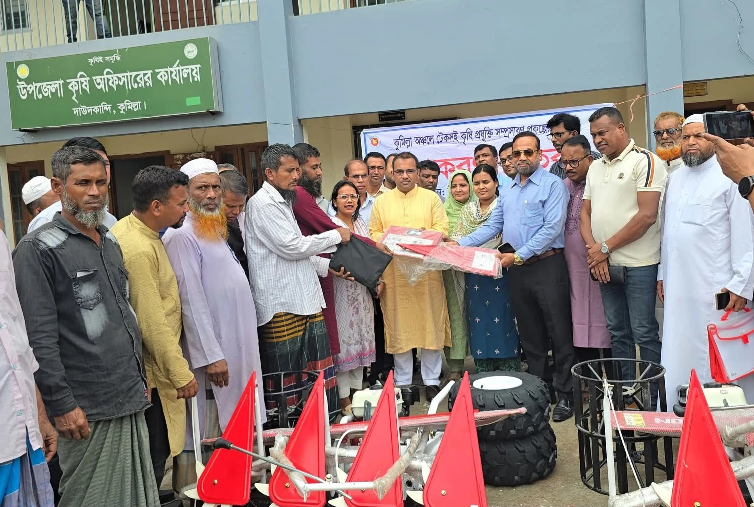 খাদ্য ঘাটতি পূরণ ও কৃষকের সচ্ছলতা ফেরাতে সরকার দৃঢ়প্রতিজ্ঞ: ড. খন্দকার মারুফ
