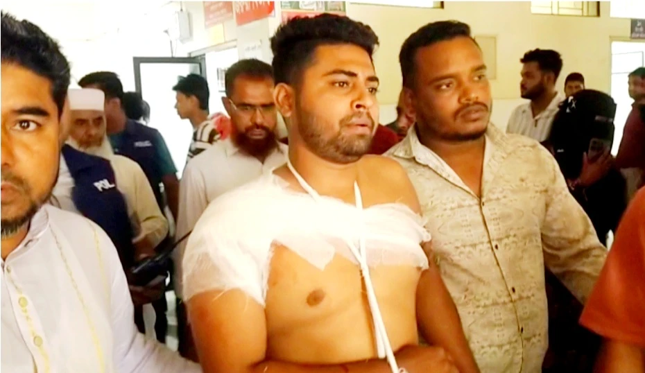 নবীনগরে অটোরিকশা চালকের ওপর সন্ত্রাসী হামলা, কুপিয়ে জখম