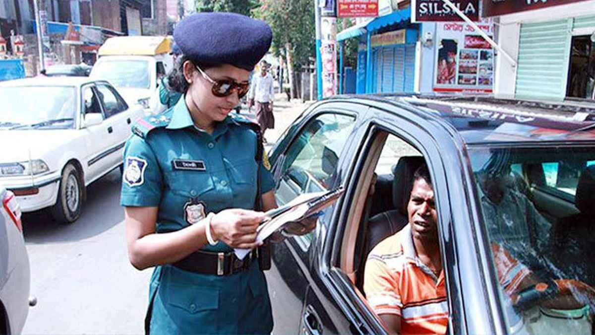 ট্রাফিক আইন লঙ্ঘনে ডিএমপির ১৩৫৭ মামলা