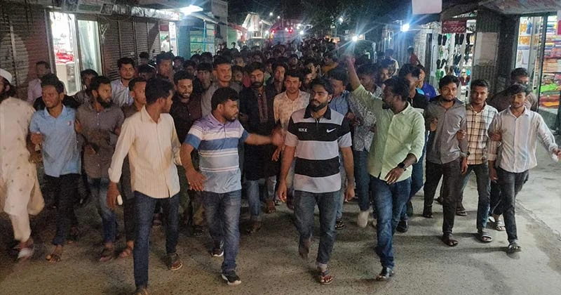 তারেক রহমানকে ধন্যবাদ জানিয়ে নাজিরপুরে ছাত্রদলের আনন্দ মিছিল