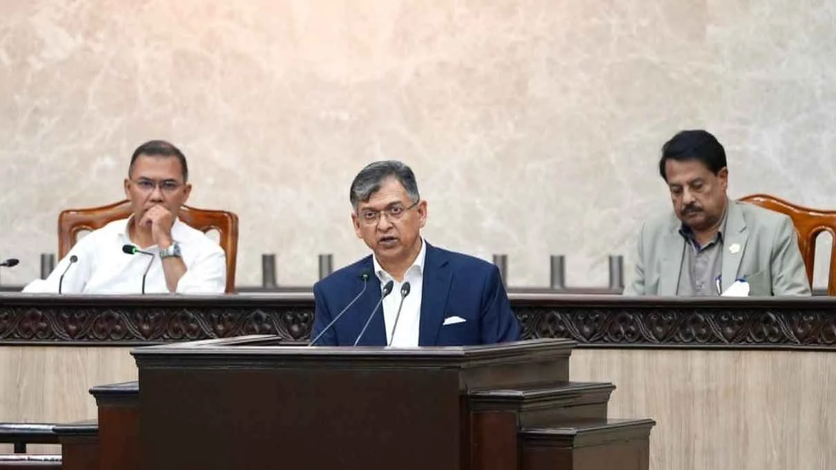পুলিশের ডিসিপ্লিন রক্ষায় কোনো আপস নয়: স্বরাষ্ট্রমন্ত্রী