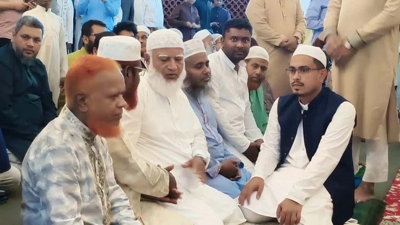 ডাকসু ভিপি সাদিক কায়েমের আকদ সম্পন্ন