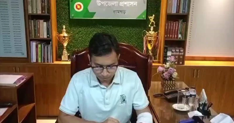 খাগড়াছড়ির রামগড়ে মোবাইল কোর্টের ওপর হামলা: নির্বাহী ম্যাজিস্ট্রেট, পুলিশ-আনসারসহ আহত ১৫