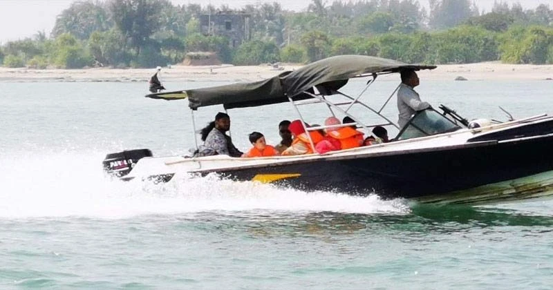 যাত্রী ভাড়া বাড়ল স্পিডবোটের