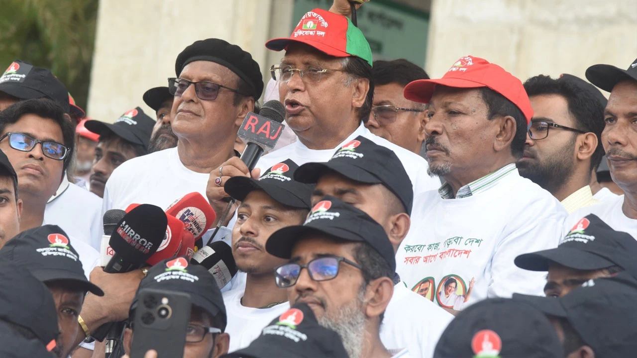 দেশের প্রয়োজনে আবারও রাজপথে মুক্তিযোদ্ধারা: ডিএসসিসি প্রশাসক