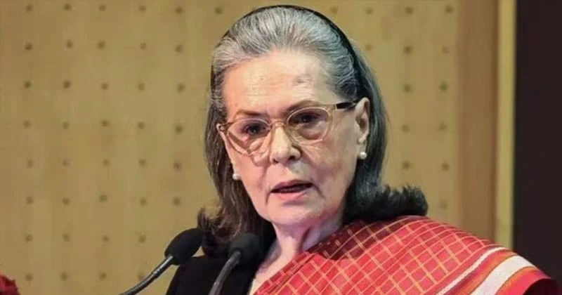 সোনিয়া গান্ধী হাসপাতাল থেকে বাড়ি ফিরেছেন