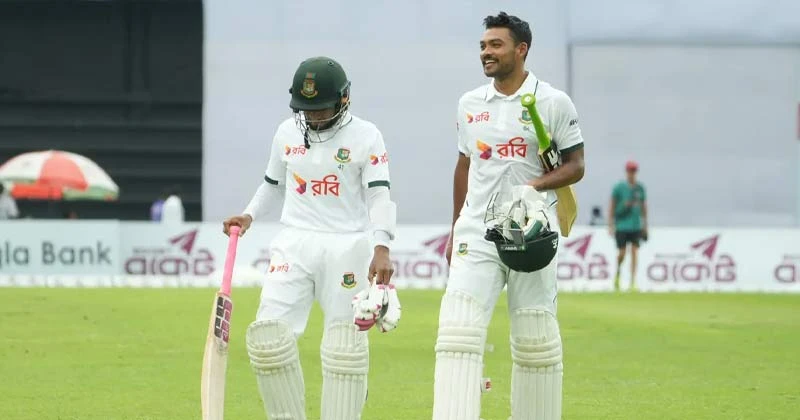 মধ্যাহ্নভোজের আগে একশ পেরোলো বাংলাদেশ