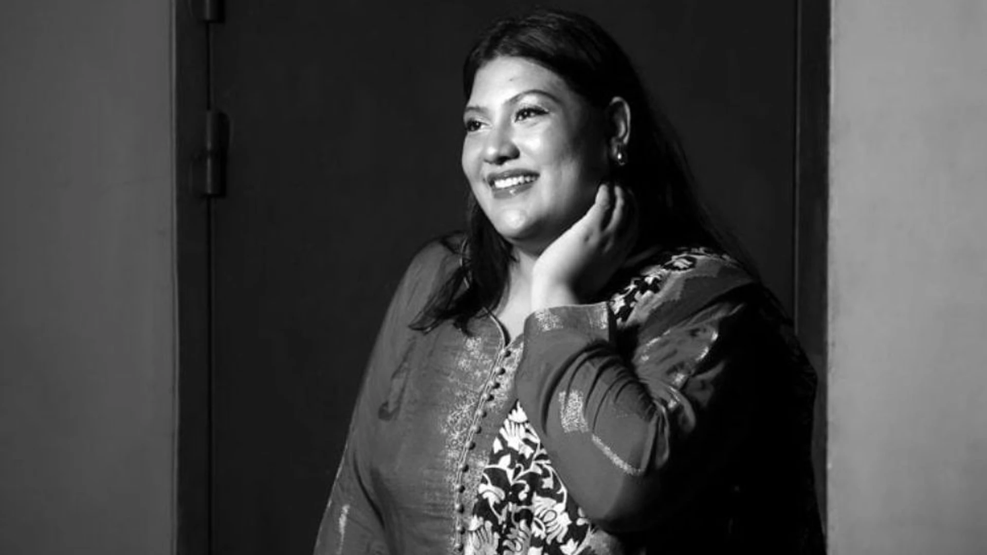 দেশে পৌঁছেছে কারিনা কায়সারের মরদেহ