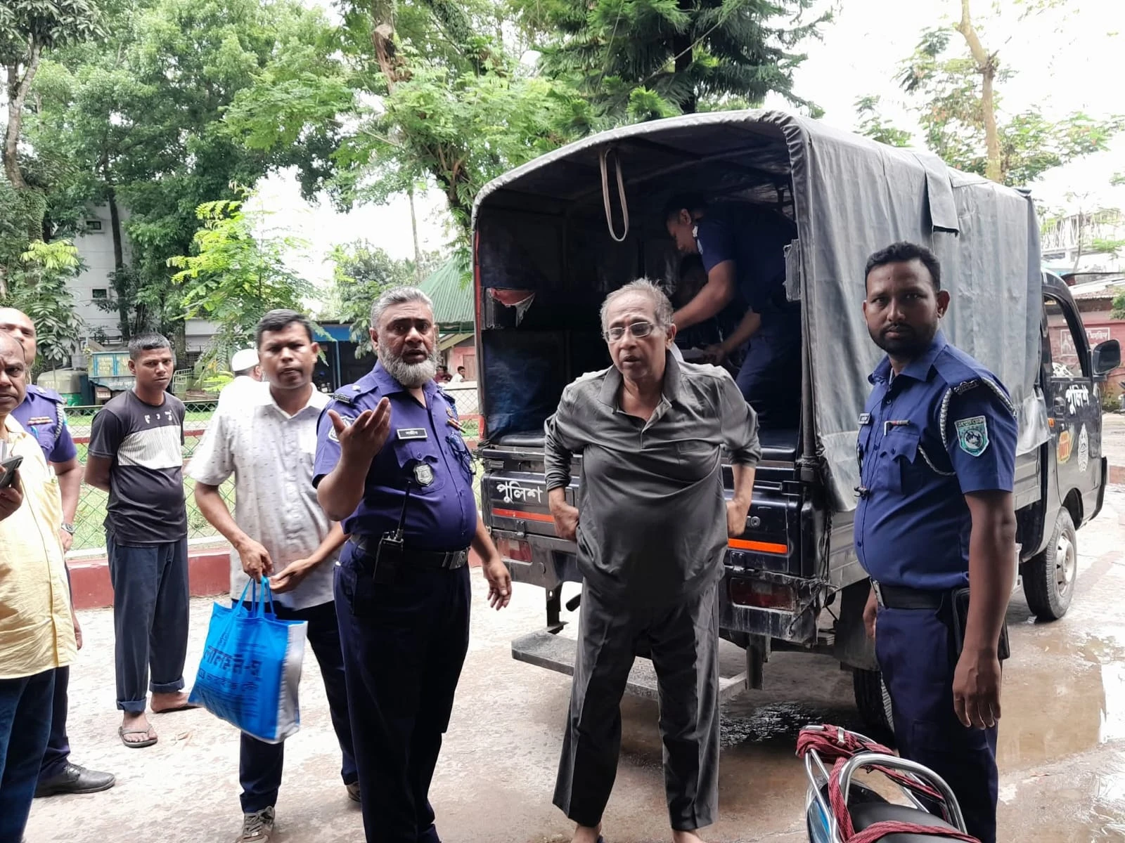 পররাষ্ট্র মন্ত্রণালয়ের সাবেক ডিজি সাব্বির বিন শামস সুমন লালমনিরহাট কারাগারে