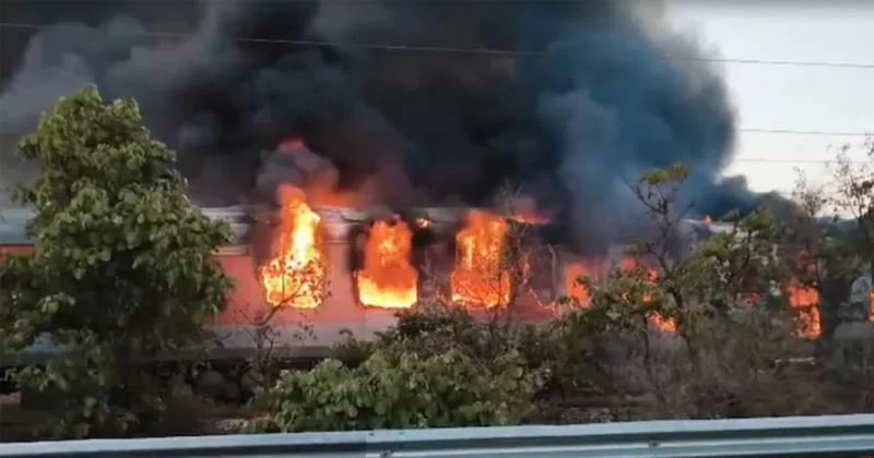 ভারতের রাজস্থানে দিল্লিগামী রাজধানী এক্সপ্রেসে ভয়াবহ আগুন