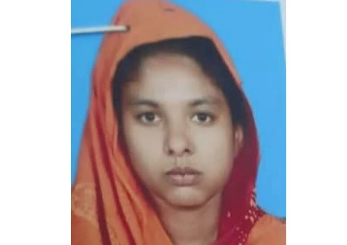 ঢাকা-চট্টগ্রাম মহাসড়কে বাসচাপায় নারী শ্রমিক নিহত
