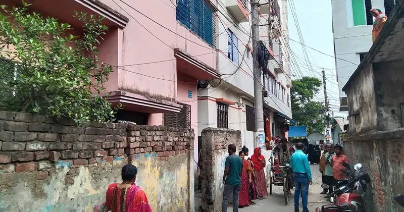 মাদারীপুরে আত্মীয়ের বাসা থেকে উদ্ধার হলো স্বামী-স্ত্রী-সন্তানের লাশ