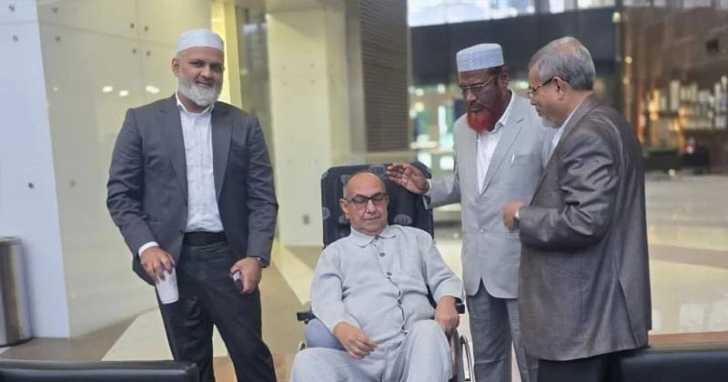 মির্জা আব্বাসকে হাসপাতালে দেখতে গেলেন জামায়াতের সেক্রেটারি