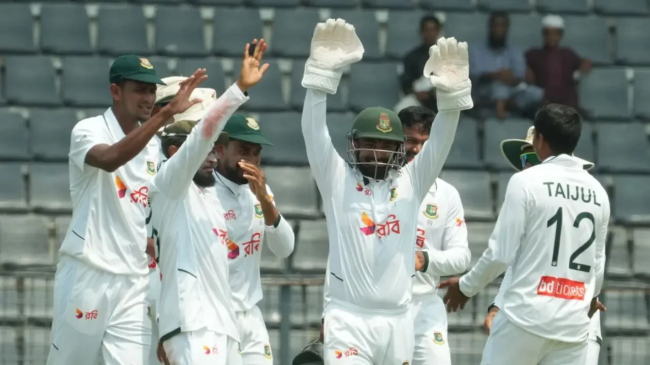 পাকিস্তানকে হোয়াইটওয়াশ করতে বাংলাদেশের প্রয়োজন ৩ উইকেট
