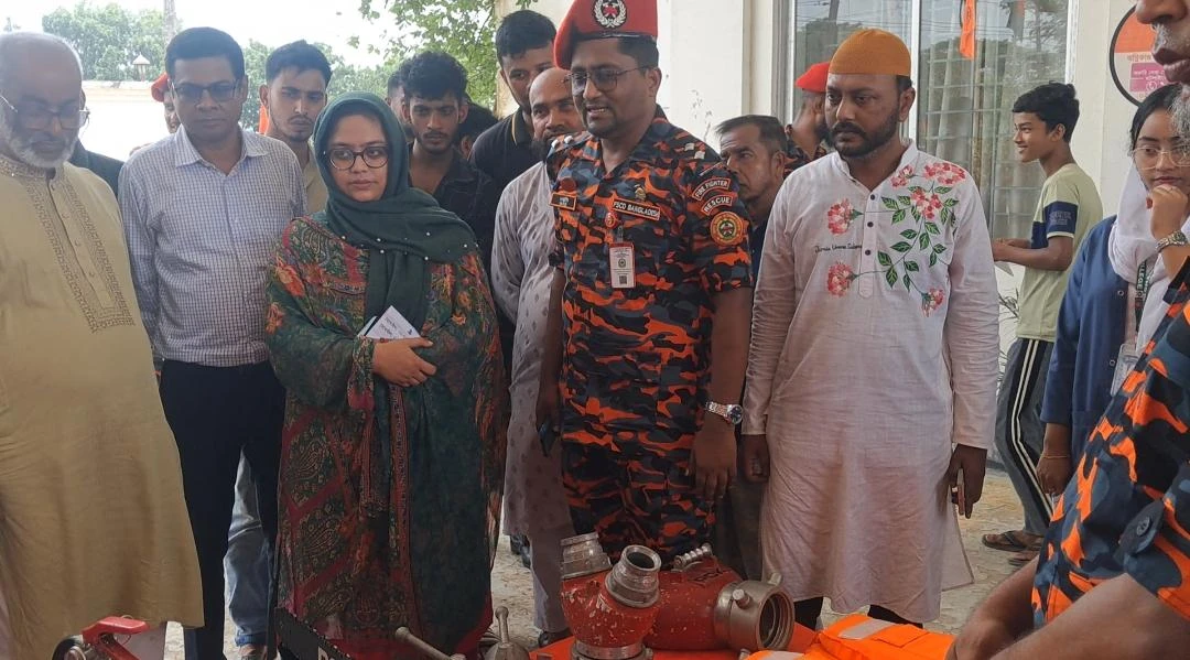 বিজয়নগরে ফায়ার সার্ভিস ও সিভিল ডিফেন্স সপ্তাহের উদ্বোধন