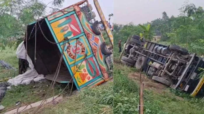 ঢাকা-টাঙ্গাইল মহাসড়কে ট্রাক উল্টে নিহত ১৫