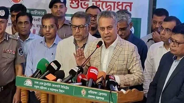 ট্রেনে নারীদের জন্য আলাদা কোচ দেওয়ার পরিকল্পনা: রেলমন্ত্রী