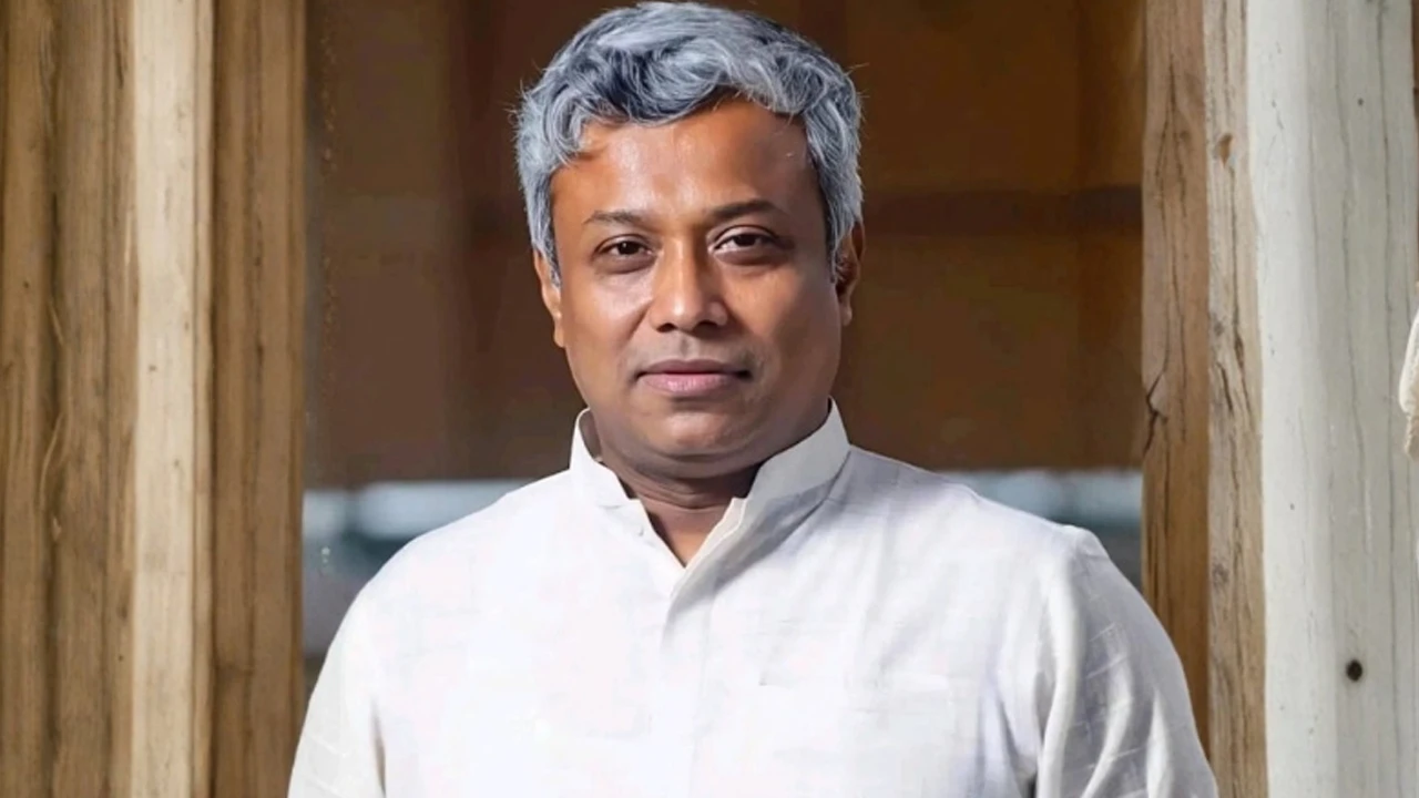 জ্বালানি তেলের দাম বাধ্য হয়ে বাড়ানো হয়েছে: প্রতিমন্ত্রী