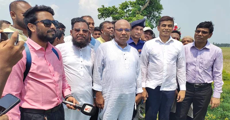 কক্সবাজারে শহীদ প্রেসিডেন্ট জিয়াউর রহমানের স্মৃতিবিজড়িত খাল পরিদর্শন করলেন পানি সম্পদ প্রতিমন্ত্রী