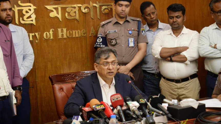 টিআইবি শুধু পত্রিকার কাটিংয়ের ওপর ভিত্তি করে প্রতিবেদন তৈরি করে: স্বরাষ্ট্রমন্ত্রী