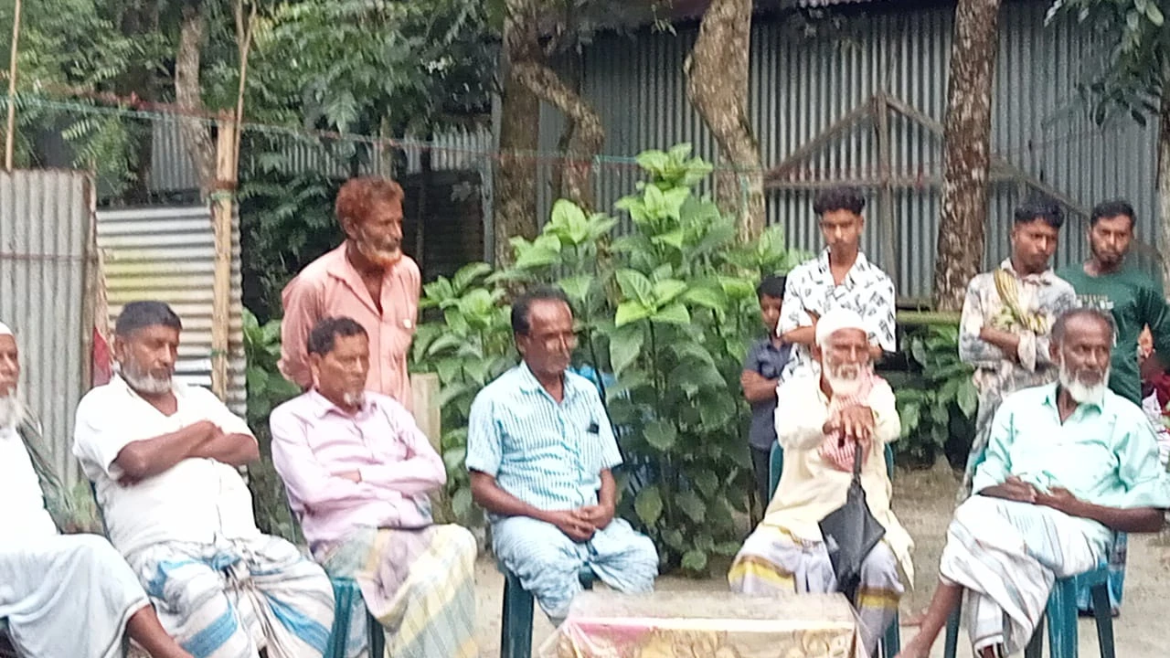 সখিপুরে ধর্ষণচেষ্টার বিচার সালিশে জরিমানা ৫০ হাজার, চড়-থাপ্পড়ের রায়
