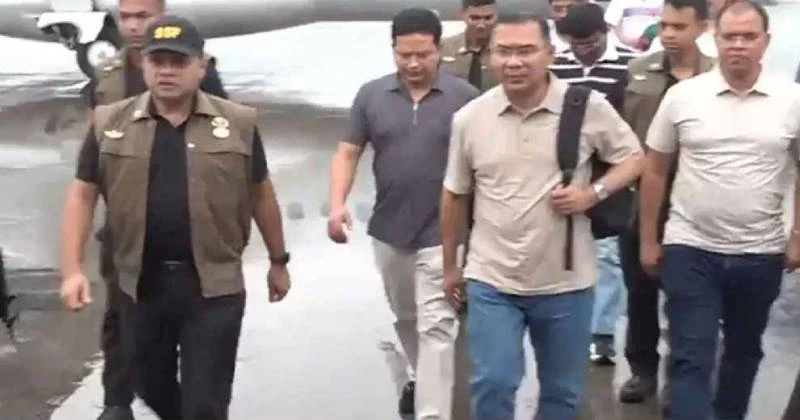 মৌলভীবাজার যেতে সিলেট বিমানবন্দরে পৌঁছেছেন প্রধানমন্ত্রী